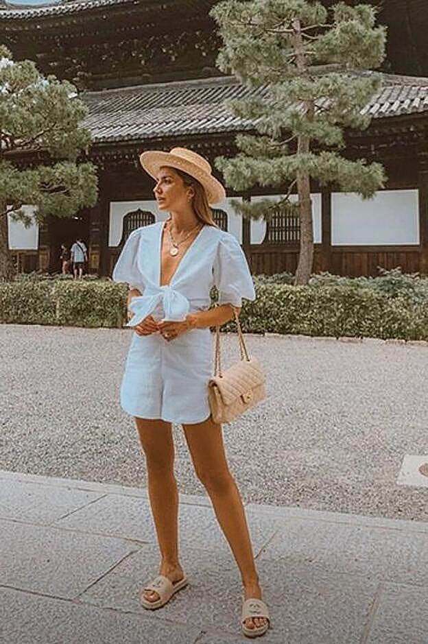 Pereira, con en mono, en Kioto