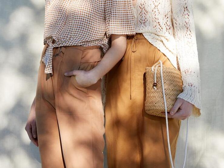 Fotos: Los bolsos ideales para tus looks más veraniegos están en la última colección de Pull&Bear