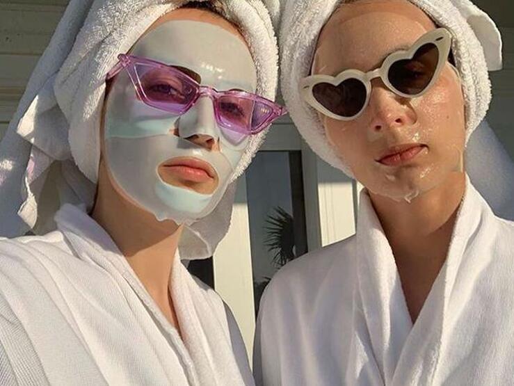 Fotos: Cremas ligeras, colorete en gel, exfoliante de café... Todos los imprescindibles de belleza de Asos para renovar tu neceser