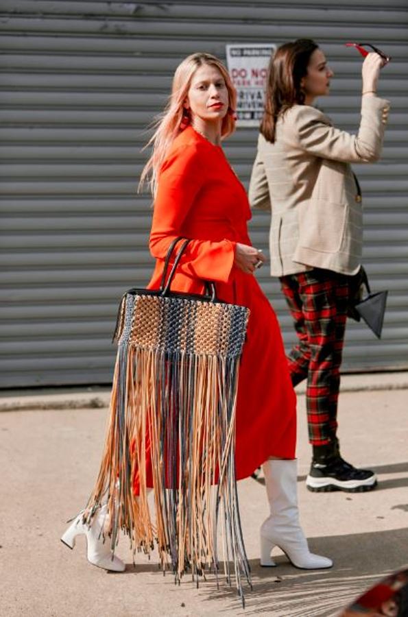 Esto es llevar un bolso de flecos y lo demás, tonterías.