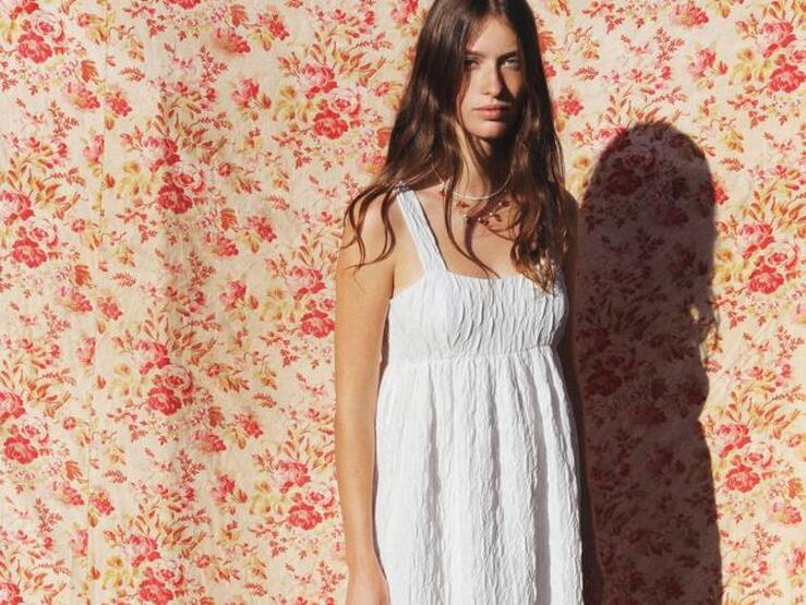 Fotos: Le damos la bienvenida al calor con los vestidos de verano de Zara que son pura tendencia