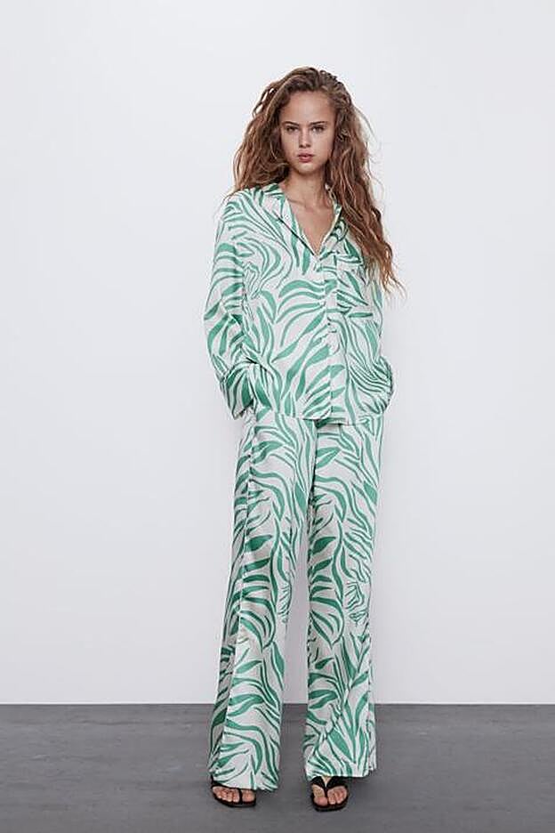 Este es nuestro plan B, un conjunto pijamero también de los Special Prices de zara. De este modelo sí que hay disponibilidad de tallas.