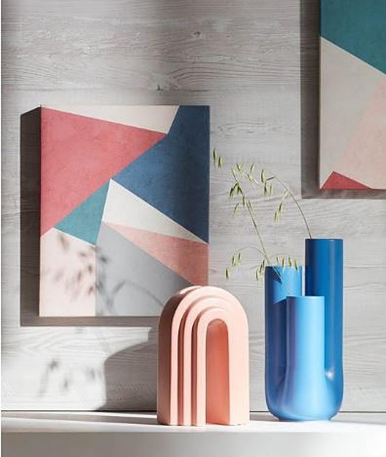 Jarrón en forma de arcoíris de Kave Home, (10 euros).