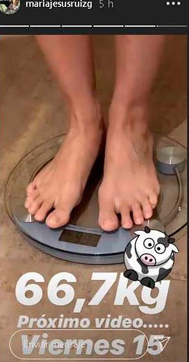 María Jesús muestra a sus 'followers' lo que pesa después de dos meses de encierro.