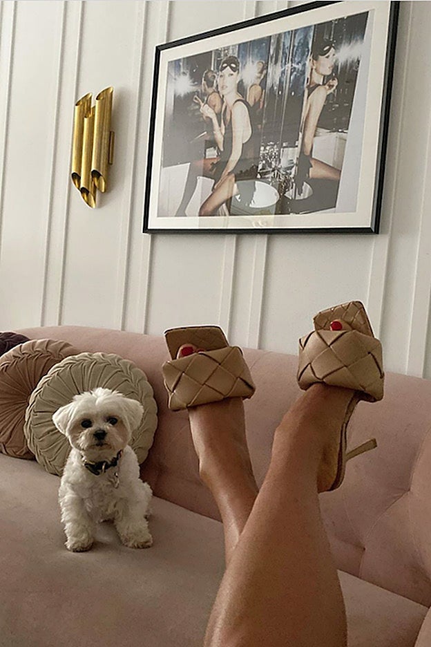 Si este verano quieres ponerte las sandalias de moda, una pedicura es imprescindible.