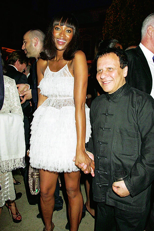 Naomi con Azzedine Alaïa.