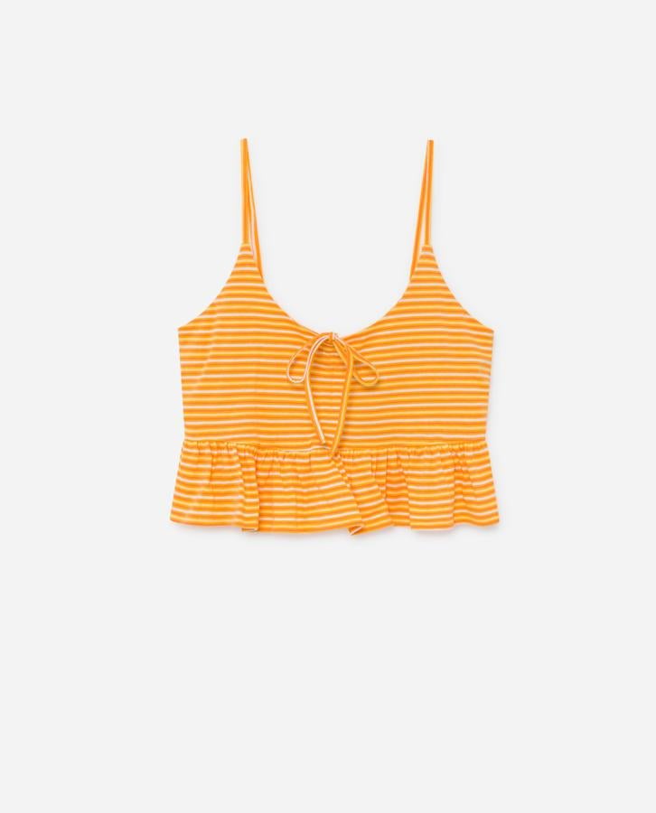Top naranja con volantes de Lefties, (2,99 euros).