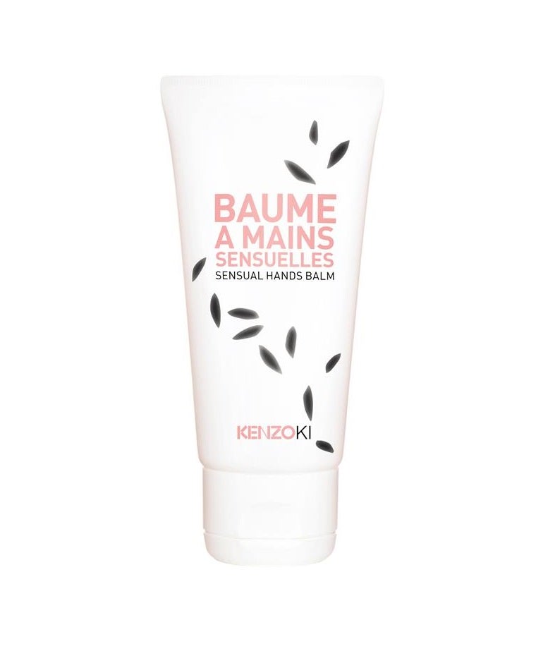 Como buena firma japonesa, Kenzoki by Kenzo también tiene su cosmética con arroz de la mano de una crema corporal y esta crema para las manos con vapor de arroz que hidrata en profundidad y acaba con las manchas y los signos de la edad. Consígela en Parfum Dreams por 11,95 euros.