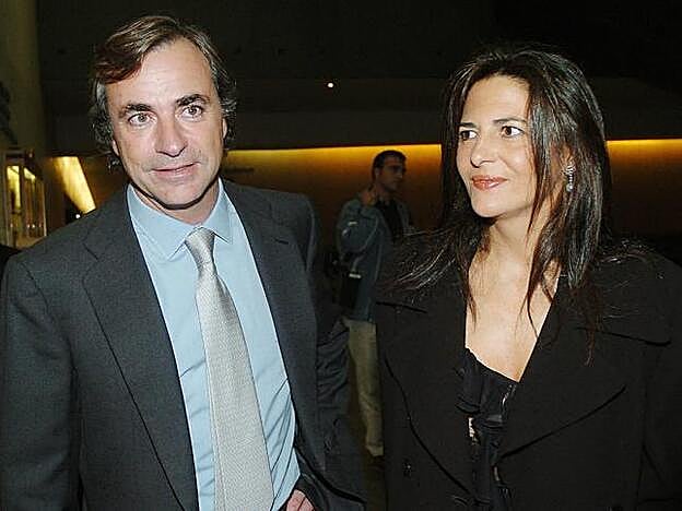 Carlos junto a su esposa en una imagen de 2004.