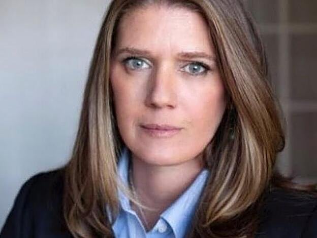 Mary Trump, la única sobrina del presidente, en una imagen que circula en las redes sociales con la que podemos ponerle cara.