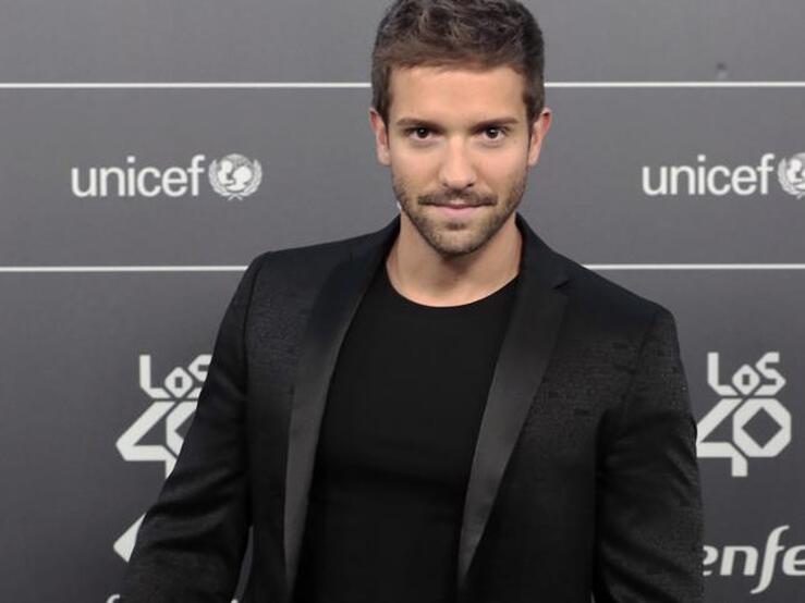 Fotos: Pablo Alborán y otros famosos a los que les ha costado salir del armario como Ricky Martin o Jesús Vázquez