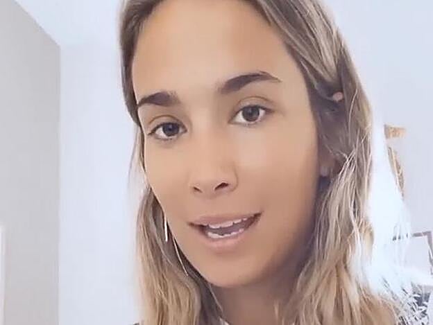 María pombo, durante el relato de su enfermedad que ha hechoi en su stories de Instagram