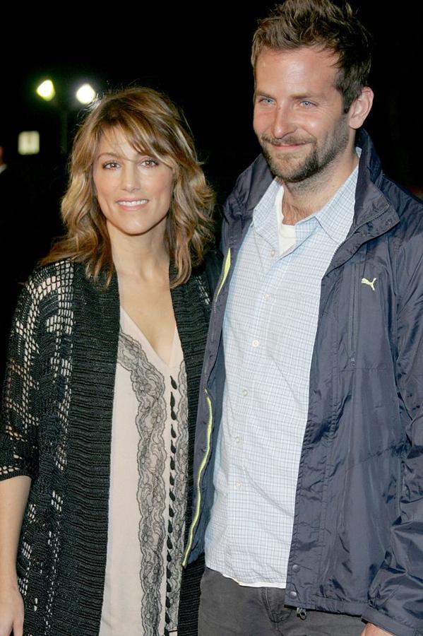 Bradley Cooper estaba considerado el hombre más sexy del mundo y Jennifer Esposito, una actriz un poco del montón. Aun así, fue ella quien le pidió el divorcio. Aseguraba que el guapísimo Bradley era un arrogante y un manipulador.