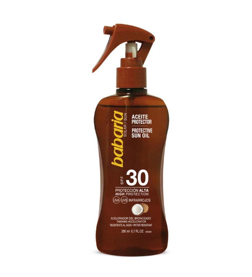 A base de aceite de coco bronceador y aloe de vera hidratante, proporciona protección UVA, UVB e IR. Además, contiene un acelerador del bronceado que triplica el efecto moreno. Es d absorción inmediata y resistente al agua.  Aceite Protector SPF30 Coco de Babaria  (10,07 €).