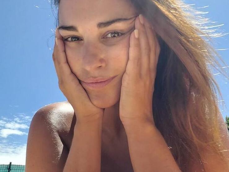 Fotos: Ocho cremas alisadoras que lo disimulan todo para presumir de un rostro sin maquillaje perfecto