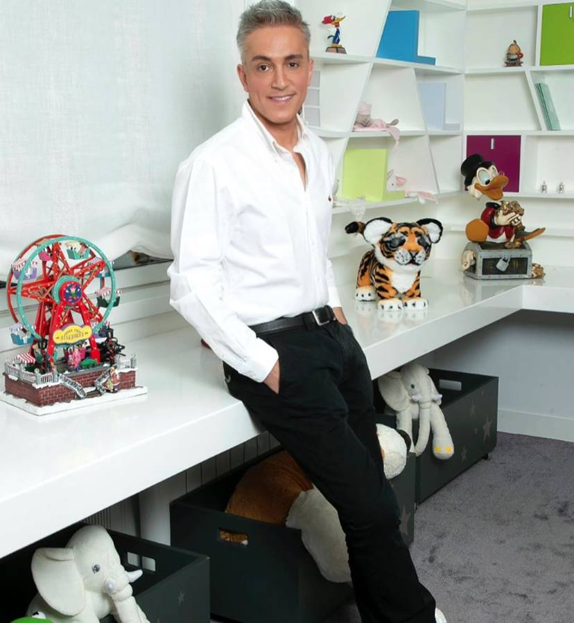 Tachado de diabólico por sus detractores, es una versión ruda y sin sutilezas de Risto Mejide, aplicada al contexto de la salvaje crónica rosa. Una mezcla explosiva con vocación de petardo.