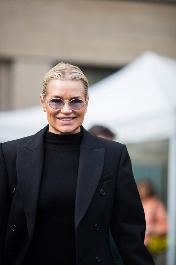 En medio del revuelo de esas fotos en las que Julio Iglesias aparece con su estado físico muy mermado, ha saltado un nuevo nombre a la palestra de sus conquistas: el de Yolanda Hadid. AL parecer, Julio tuvo una aventura con la madre de Gigi y Bella Hadid. Fue en julio de 1986, y la historia terminó porque ella pretendía una estabilidad que él no estaba por la labor de darle.