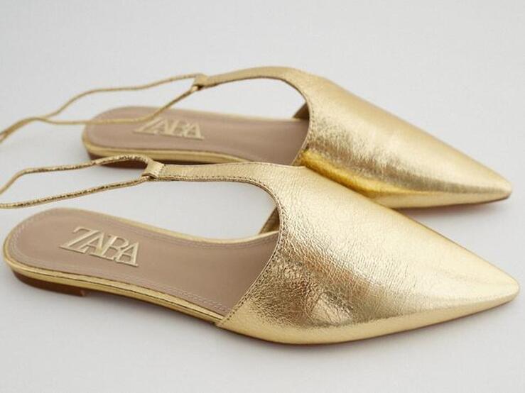 Fotos: Los mules y bailarinas más bonitos de Zara y otras firmas del low cost que alargan las piernas y son perfectos para el entretiempo