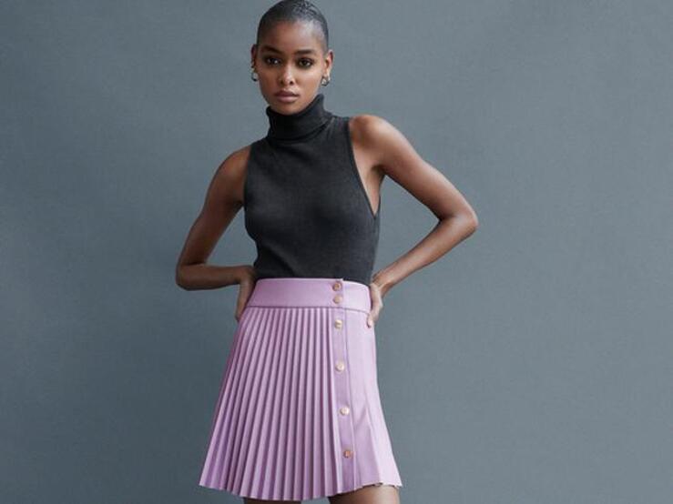 Fotos: Hemos encontrado las minifaldas que necesitas para presumir de piernas ahora y en otoño