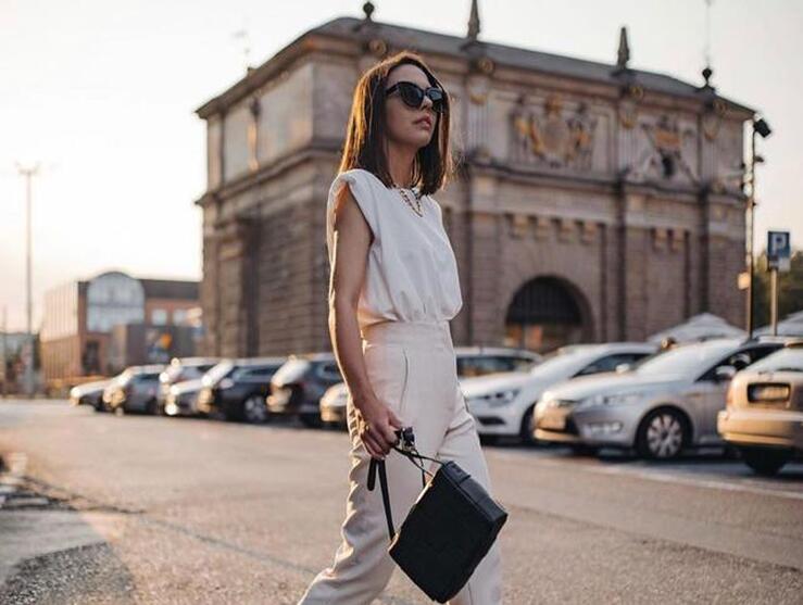 Fotos: Estos son los básicos que no pueden faltar en tu armario y puedes comprar por menos de 12 euros