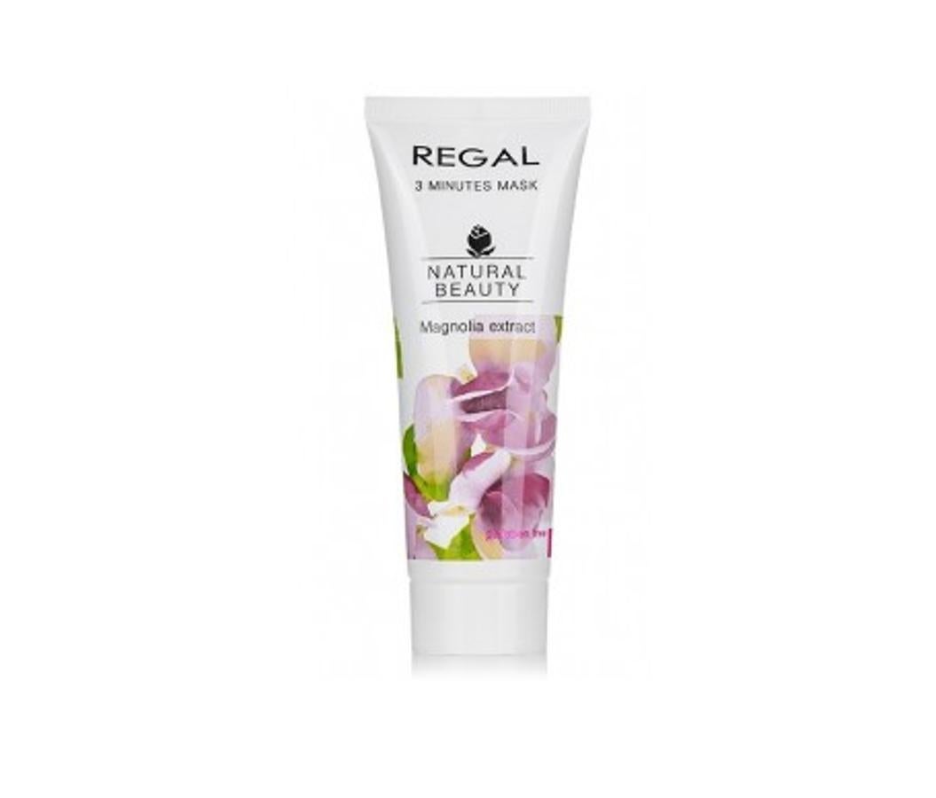 La  mascarilla de Regal Natural Beauty  (4,95 euros) es rica en ácido hialurónico y aceite de Shea alisa las arruguitas finas y elimina las impurezas y las señales de estrés y cansancio solo en 3 minutos. Contiene componentes hidratantes naturales y extractos de lirio de agua y magnolia, que estimulan el proceso natural de regeneración de la piel.
