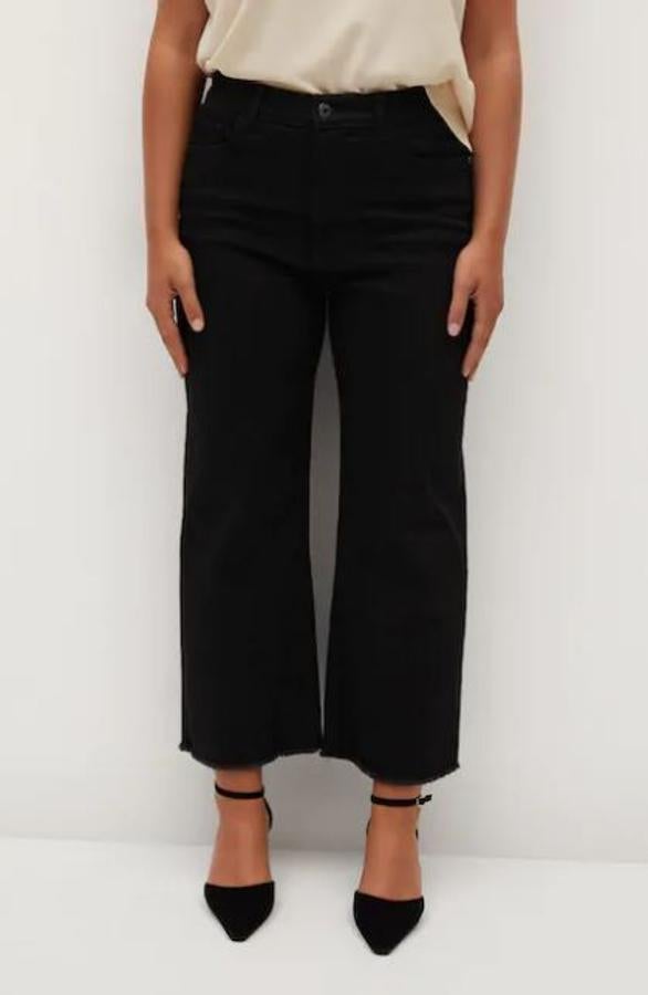 Este modelo culotte es uno de los más vendidos. También está disponible ne color blanco pero apenas quedan tallas de ninguno de los dos. La buena noticia es que te puedes apuntar a la lista de espera y te avisan cuando llega la talla que buscas (39,99 euros).