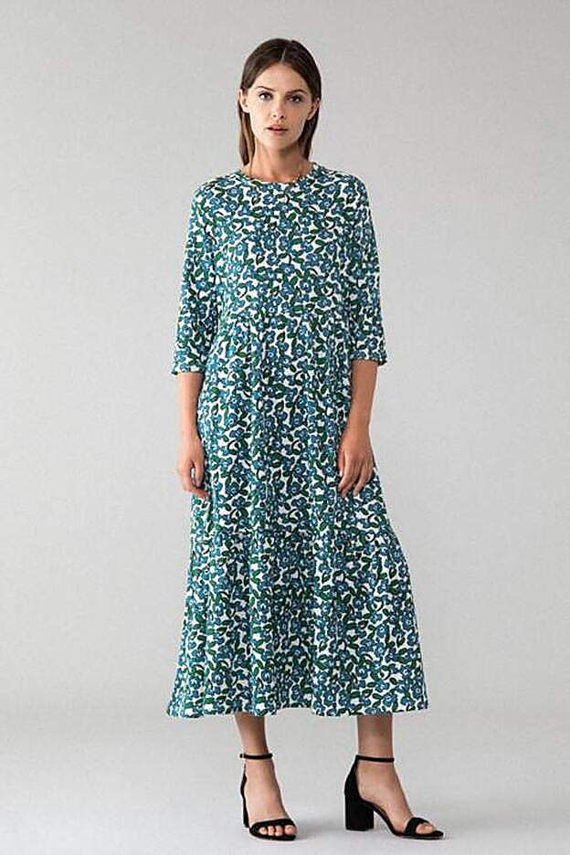 Un vestido de flores con silueta generosa a un precio increible de Lefties.