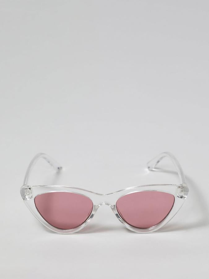 Con montura cuadrada en tamaño maxi, estas gafas de sol bloquean los rayos ultravioletas y resultan de lo más versátiles. Tienen un precio de 6,99 euros.