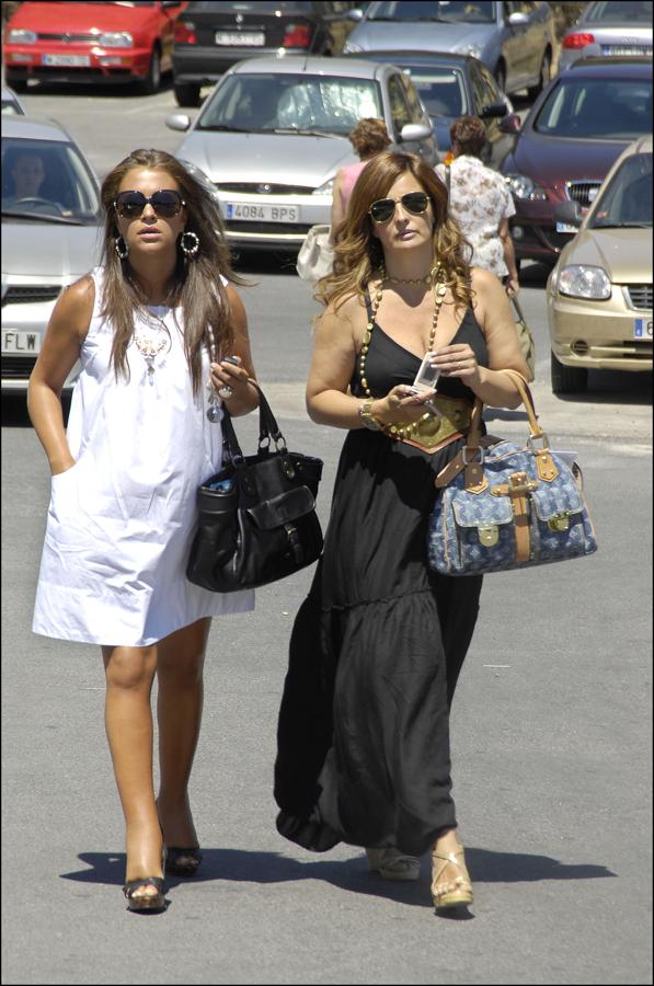 Paula Echevarría engordó 21 kilos durante su primer embarazo, algo que se le notó, por ejemplo, en la hinchazón de los pies. Por eso, y por el miedo a caerse, fue aparcando poco a poco los tacones.