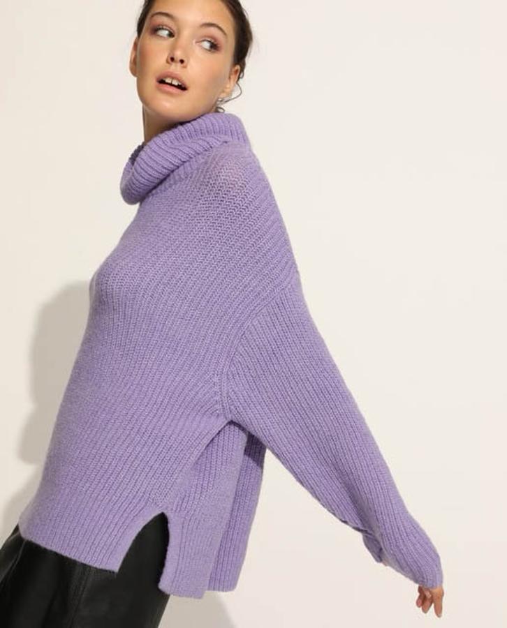 Jersey oversize de lana con cuello vuelto, de Easy Wear (29,99 €).