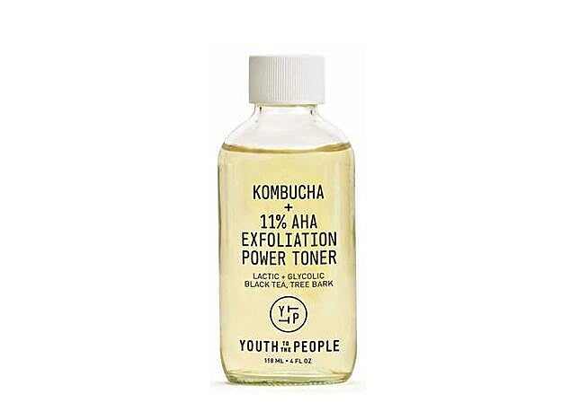 YOUTH TO THE PEOPLE. Kombucha + 11% AHA Exfoliation Power Tonic (33,99 €, en Sephora).