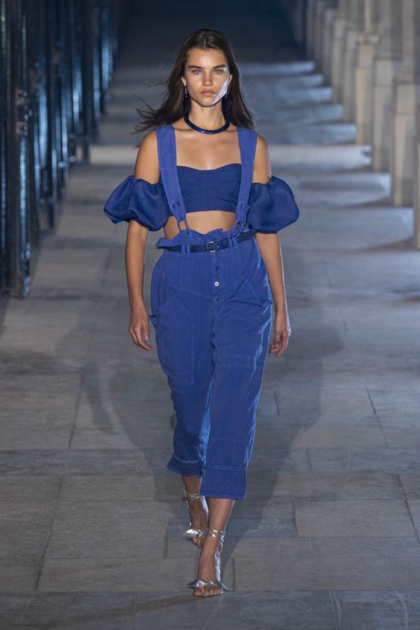 Desfile de Isabel Marant SS 21.