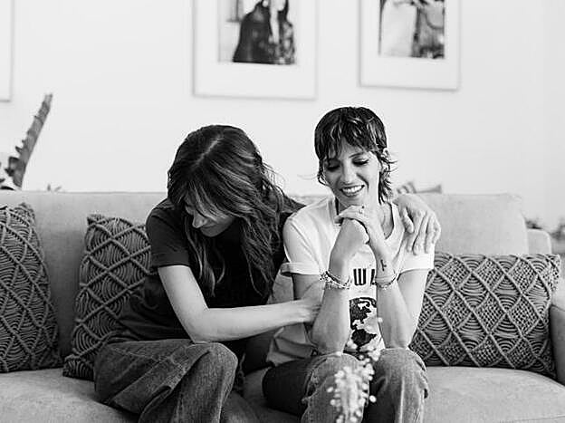 Sara Carbonero e Isabel Jiménez posan juntas para la campaña de la colección de Slow Love para Cortefiel.