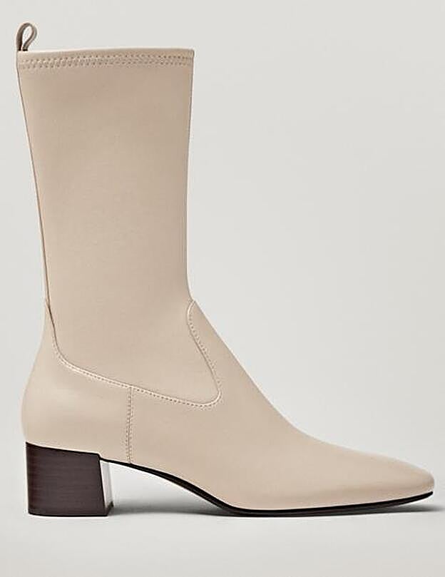 Botines de piel, de Massimo Dutti (129 €).