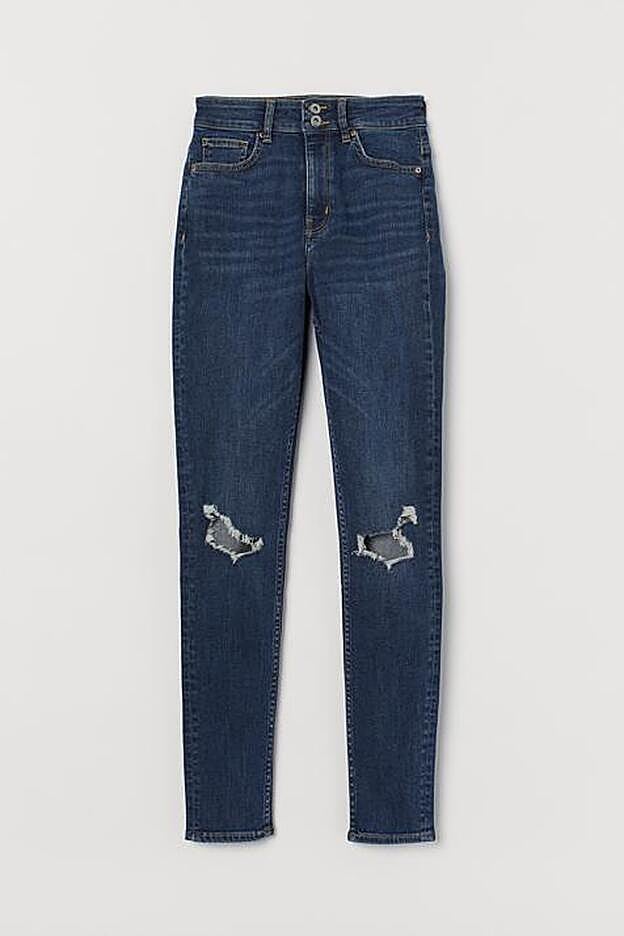 Pantalones vaqueros de talle alto, de H&M (29,99 €)
