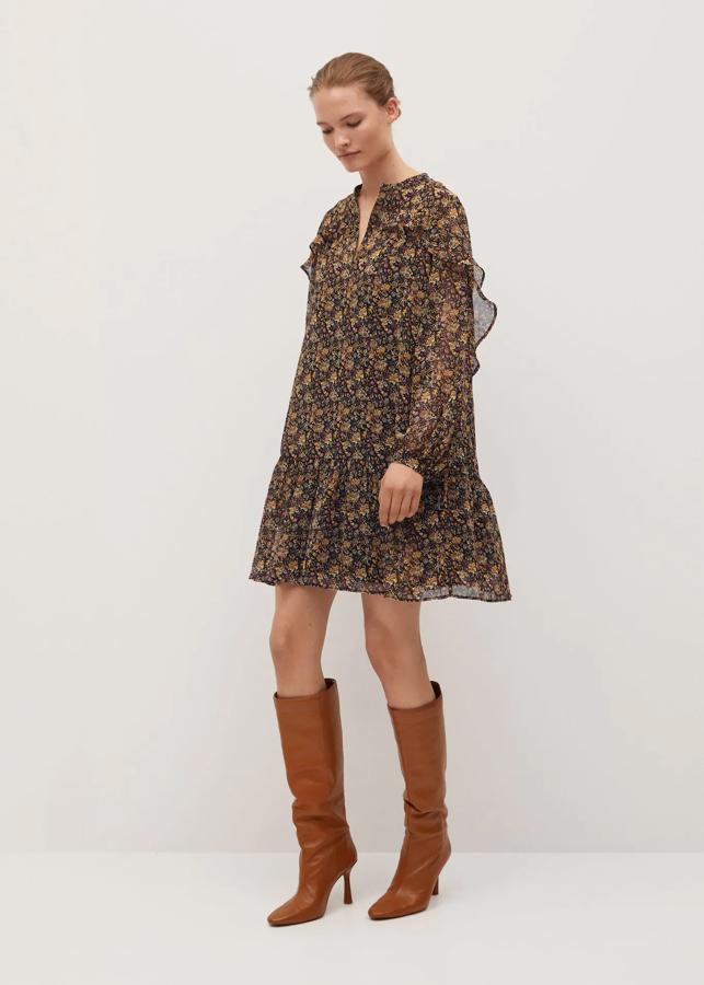No te vas a querer quitar este mini vestido con estampado de flores, que en las rebajas de Mango pasa de 39.99 a 29.99 euros.