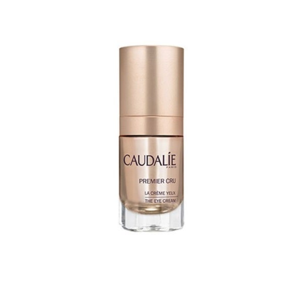 Acaba con la mirada cansada con el contorno de alto rendimiento Caudalie Premier Cru, una crema de lujo que trata la zona gracias a una combinación exclusiva de activos naturales. Difumina ojeras, deshincha e ilumina al instante. Su textura aterciopelada deja una sensación fresca y de confort irresistible.  Antes: 89 euros. Ahora: 40,40 euros .