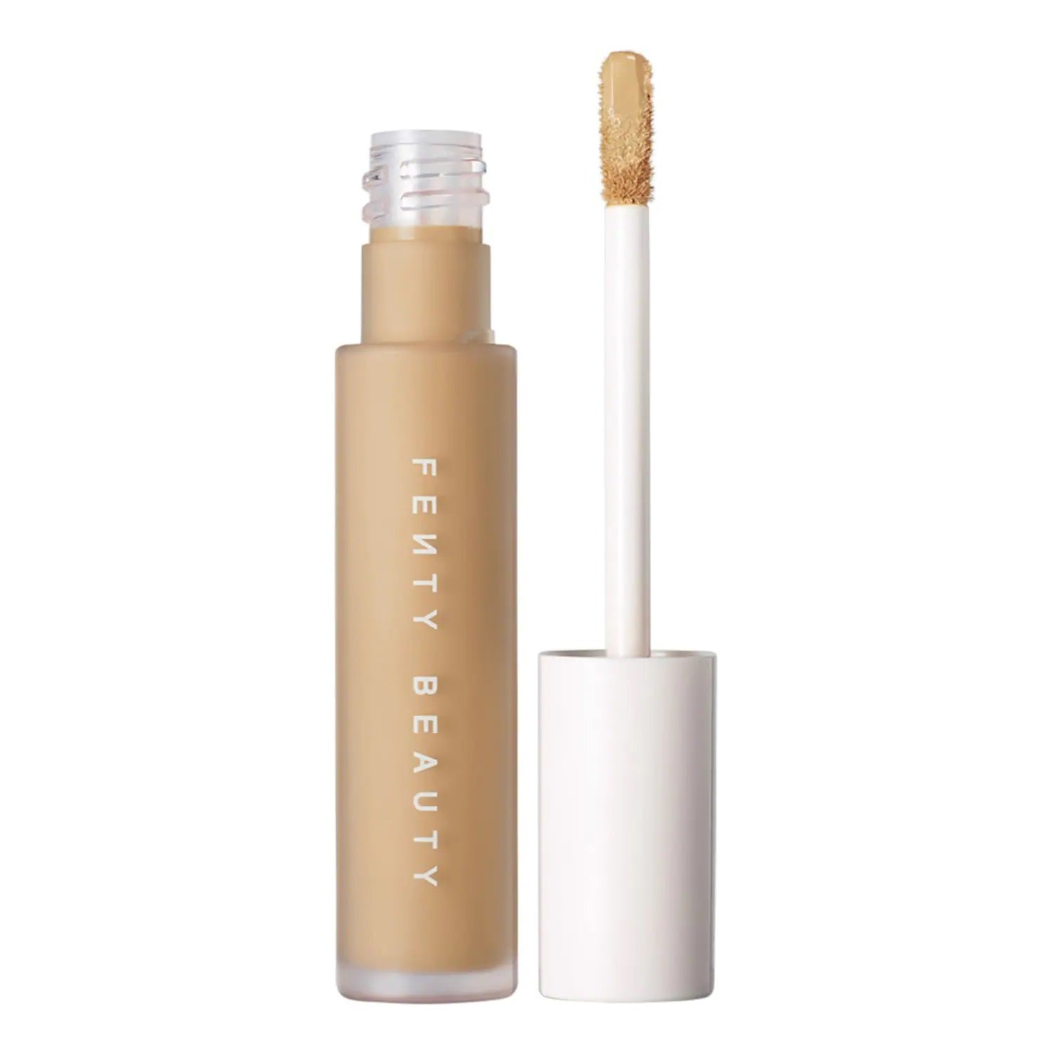Un best seller de la firma de Rihanna es este corrector que sirve tanto para tapar las ojeras, granitos y arrugas, como para iluminar. Y algunos tonos están a mitad de precios, como el 260. Toma nota: Pro Filt'r Instant Retouch Concealer de Fenty Beauty.  Antes: 19 euros. Ahora: 14,99 euros .
