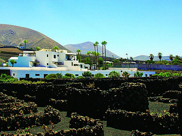 (Desde 60 €, la habitación doble. hotelfincalaflorida.com).