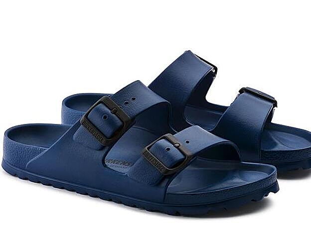 Sandalias de color azul marino de Berkenstock.