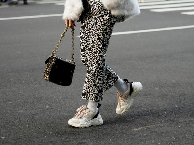 Fotos: Zapatillas bonitas, cómodas y originales para sustituir a las botas este otoño