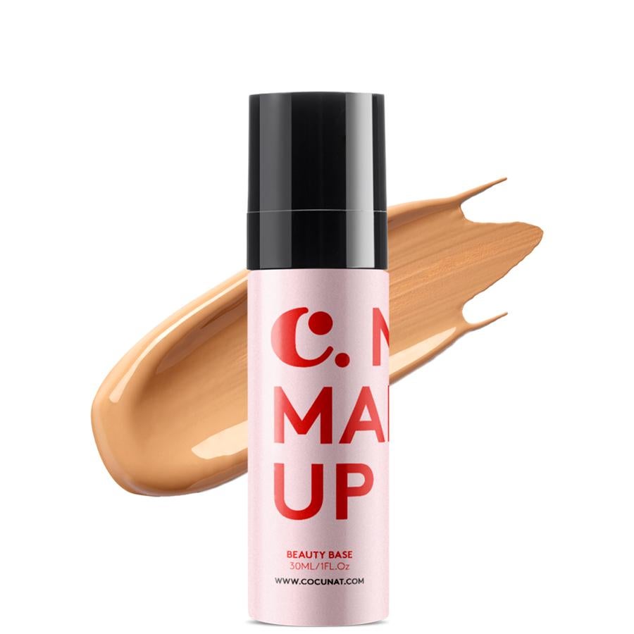 La Beauty Base de Cocunat (31,95 euros) es una base multiactiva de cobertura media y larga duración que cuidará tu piel con 14 tonos diferentes. Está formulada a base de ingredientes naturales y ácido hialurónico y consigue un acabado efecto "no mquillaje".