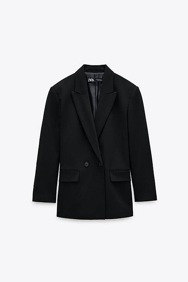 Americana cruzada, de Zara (39,95 €).