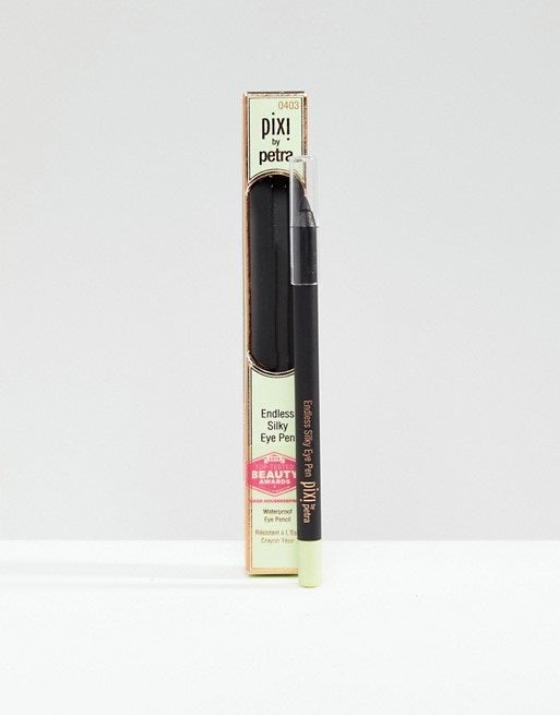 Delineador de ojos Endless Silky de Pixi. Ideal para hacer maquillajes de ojos de todo tipo: desde un simple delianeado hasta un smoky eyes de impacto.  Antes: 18,99 euros. Ahora: 16,99 euros .