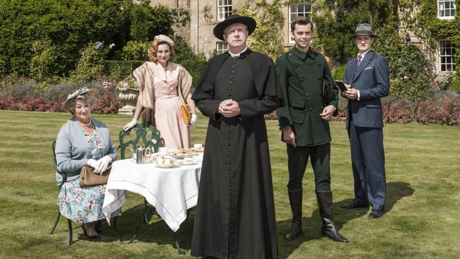 Padre Brown. Temporada 8. Paramount Channel. 2 de noviembre. Ambientada en los años 50, esta serie británica está protagonizada por un cura con aires de investigador que utiliza su talento para resolver los crímenes que amenazan su comunidad de feligreses.