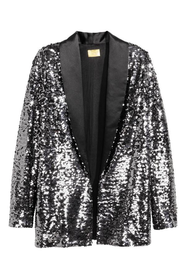 Blazer de lentejuelas plateadas, de H&M (49 €).