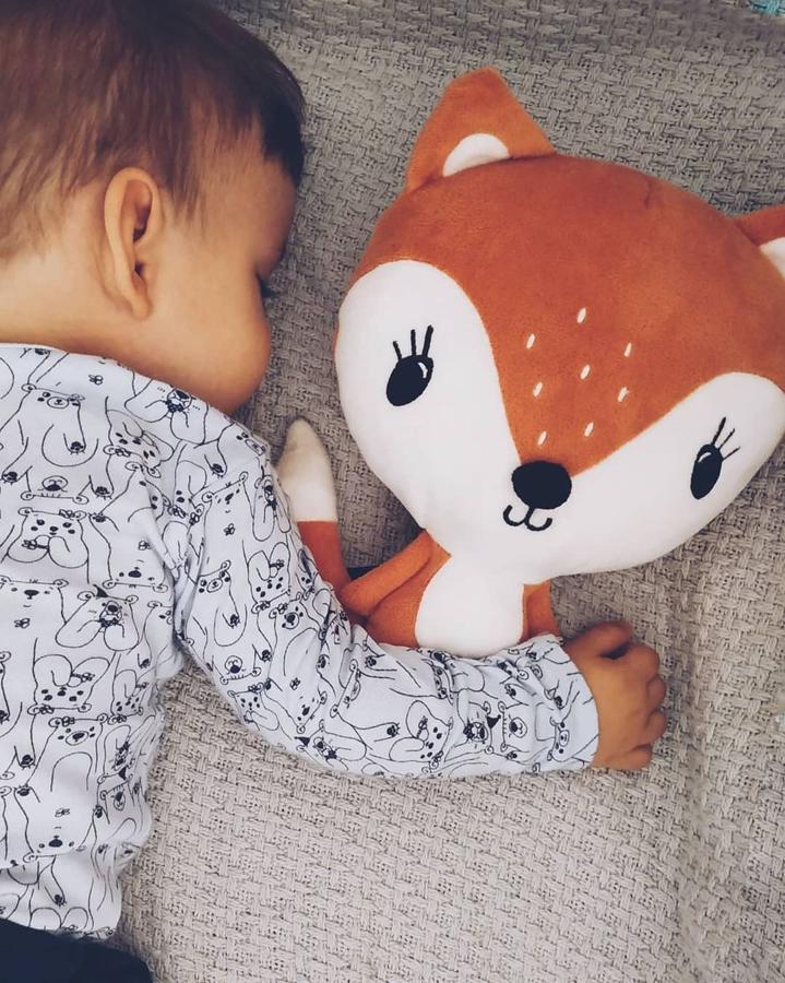 ¿Y si te decimos que el que puede ser el peluche favorito de tus hijos cuesta 4.99 euros en H&M Home?