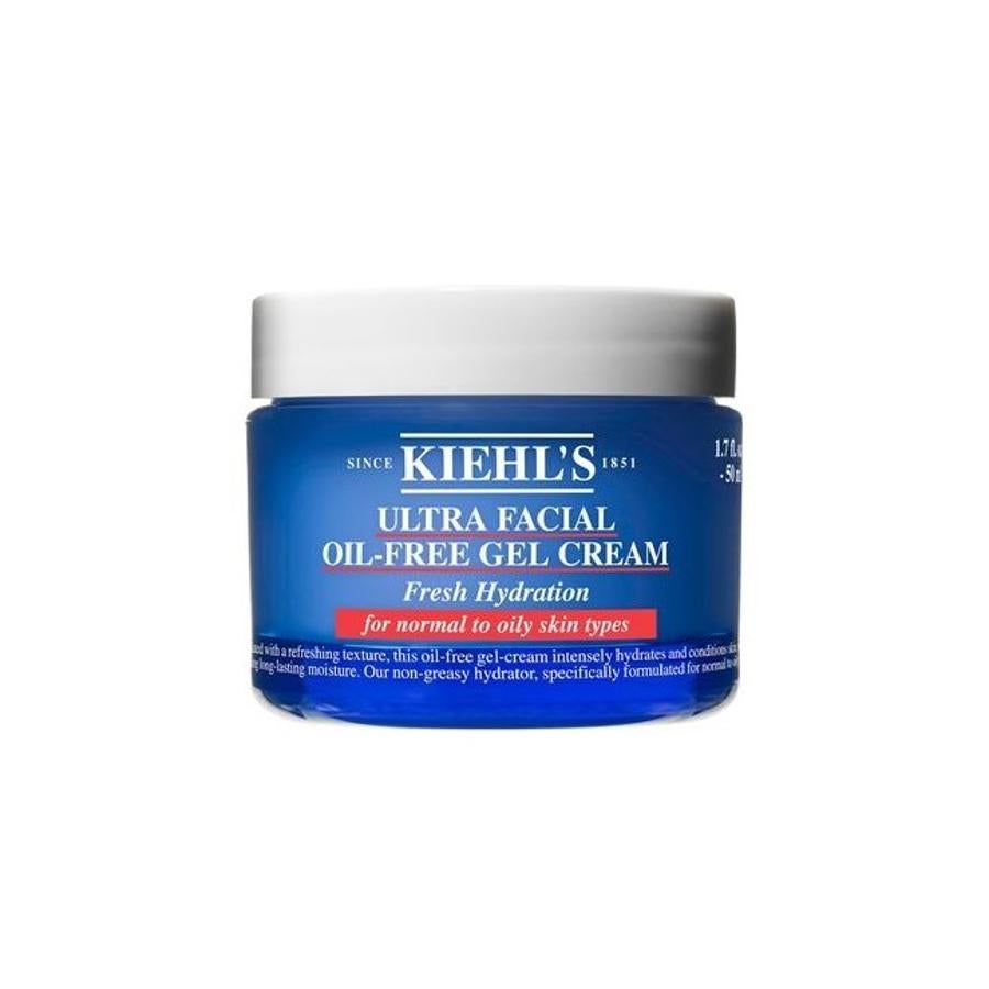 Ultra Facial Oil-Free Gel Cream de Kiehl's es el as bajo la manga que soluciona el exceso de grasa matificando hasta durante 24 horas mientras hidrata. Está formulada a partir de extracto de Imperata cylindrica y de antarcticine para facilitar la retención de hidratación.