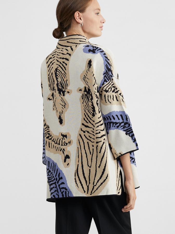 Quimono abierto con estampado animal, de los Special Prices de Parfois (25,99 €).