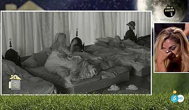 Rebeca en el momento de esa charla que creía que no estaba siendo grabada.